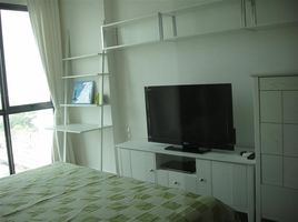 在The Room Sukhumvit 62租赁的1 卧室 公寓, Bang Chak, 帕卡隆