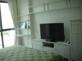 在The Room Sukhumvit 62租赁的1 卧室 公寓, Bang Chak