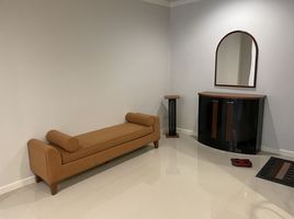 1 Schlafzimmer Appartement zu vermieten im Pearl Garden, Si Lom