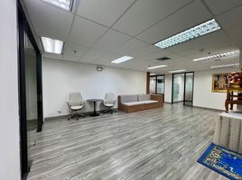 491.42 SqM Office for rent at Ital Thai Tower, Bang Kapi, Huai Khwang