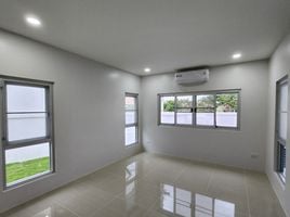 4 Bedroom Villa for sale at Dusita Lakeside Village 2, Thap Tai