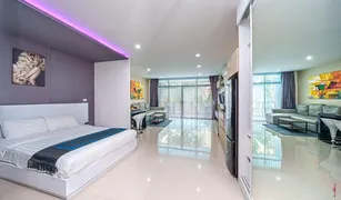 Кондо, Студия на продажу в Раваи, Пхукет Nai Harn Beach Condo