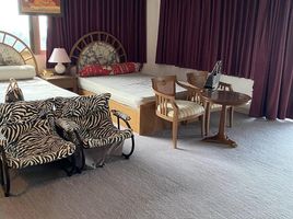 1 Schlafzimmer Wohnung zu verkaufen im Bangsaen Royal Sea Palace, Saen Suk