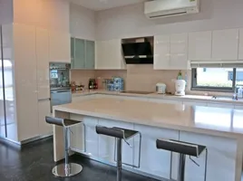 4 Bedroom House for sale in Prawet, Bangkok, Dokmai, Prawet