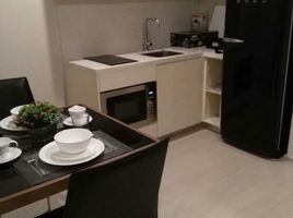 1 Schlafzimmer Appartement zu vermieten im Noble Ploenchit, Lumphini