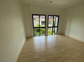 3 Bedroom Townhouse for sale at Areeya Mandarina Sukhumvit 77, Suan Luang, Suan Luang, Bangkok