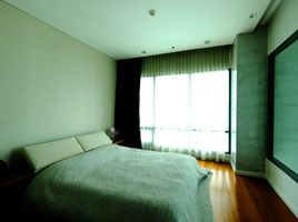 3 Bedroom Condo for sale at Bright Sukhumvit 24, Khlong Tan