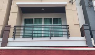 3 Bedrooms Townhouse for sale in Rat Burana, Bangkok Baan Klang Muang Rama 3-Ratburana
