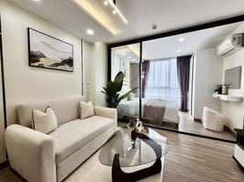 1 Schlafzimmer Wohnung zu verkaufen im The Light, Talat Nuea
