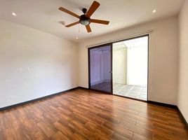 3 Schlafzimmer Appartement zu vermieten im Modern Apartament for Rent 3 Bedrooms with Appliances Santa Ana, Santa Ana, San Jose