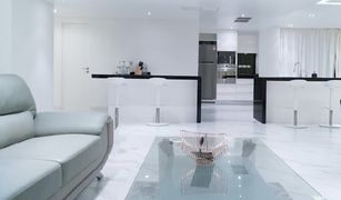 5 chambres Penthouse a vendre à Patong, Phuket The Privilege