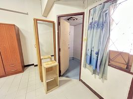 Studio Wohnung zu verkaufen im Grand Palace, Phlapphla