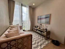 1 спален Кондо в аренду в Noble Around Sukhumvit 33, Khlong Tan Nuea