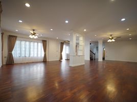 4 Bedroom House for rent at Ladawan Srinakarin, Samrong Nuea