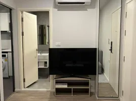 1 спален Кондо в аренду в Blue Sukhumvit 89, Bang Chak