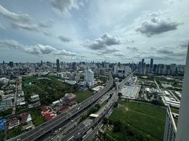 1 спален Кондо на продажу в Landmark @MRTA Station, Bang Kapi