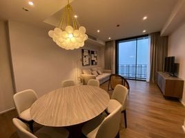 2 Bedroom Condo for rent at Muniq Langsuan, Lumphini, Pathum Wan