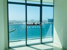 2 बेडरूम अपार्टमेंट for sale at Beach Vista, EMAAR Beachfront