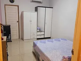 2 Schlafzimmer Villa zu verkaufen im Chokchai Village 7, Nong Prue