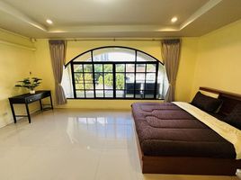 4 Schlafzimmer Villa zu vermieten im Moo Baan Chicha Castle, Khlong Toei Nuea