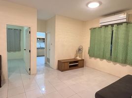 3 Bedroom House for rent at Saengpetch Village, Pa Daet