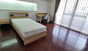 ขายอพาร์ทเม้นท์ 3 ห้องนอน ใน คลองตันเหนือ, กรุงเทพมหานคร Prompong Mansion