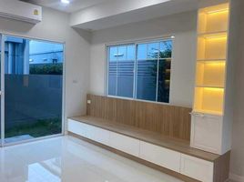 3 Bedroom Townhouse for sale at Indy Westgate, Bang Rak Phatthana, Bang Bua Thong