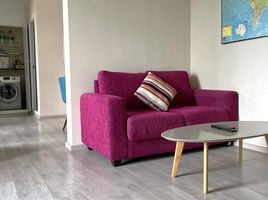 2 Schlafzimmer Wohnung zu verkaufen im Plum Condo Central Station, Sao Thong Hin