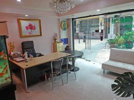 1 Bedroom Retail space for sale in Si Lom, Bang Rak, Si Lom