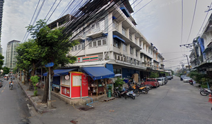 Bang Chak, ဘန်ကောက် တွင် 13 အိပ်ခန်းများ တိုက်တန်း ရောင်းရန်အတွက်
