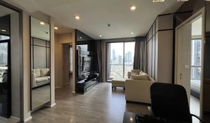 Кондо, 2 спальни на продажу в Yan Nawa, Бангкок The Room Sathorn-St.Louis