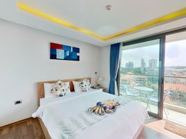 Studio Wohnung zu verkaufen im The Peak Towers, Nong Prue