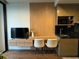 1 Schlafzimmer Appartement zu vermieten im Ideo Q Sukhumvit 36, Khlong Tan