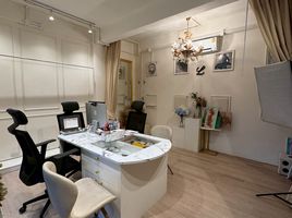  Shophouse for rent in BTS Station, Bangkok, Lumphini, Pathum Wan, Bangkok
