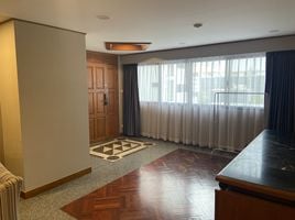 2 Bedroom Condo for rent at United Tower, Khlong Tan Nuea