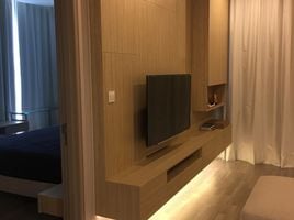 1 спален Квартира в аренду в The Room Rama 4, Rong Mueang