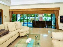 3 Schlafzimmer Villa zu vermieten im Jomtien Park Villas, Nong Prue