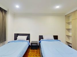 อพาร์ทเม้นท์ 3 ห้องนอน ให้เช่า ในโครงการ Rishi Court, คลองเตยเหนือ, วัฒนา, กรุงเทพมหานคร