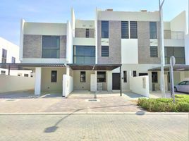 5 Bedroom Townhouse for sale at DAMAC Hills 2 (AKOYA) - Vardon, Vardon, DAMAC Hills 2 (Akoya)