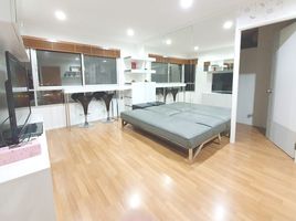 1 Bedroom Apartment for sale at Lumpini Place Suksawat - Rama 2, Chom Thong