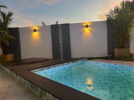 2 Schlafzimmer Villa zu verkaufen in Thalang, Phuket, Thep Krasattri