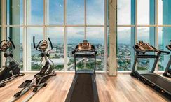 写真 2 of the Communal Gym at De LAPIS Charan 81