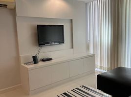 2 Bedroom Condo for sale at The Kris Extra 7, Din Daeng, Din Daeng