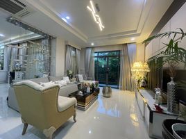 4 Bedroom House for sale at The Palm Pattanakarn, Suan Luang