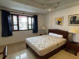 3 Bedroom Townhouse for sale in Banzaan Fresh Market, Patong, Patong