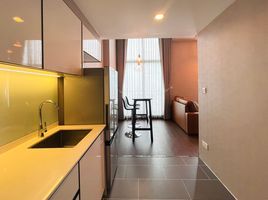 1 Bedroom Apartment for rent at C Ekkamai, Khlong Tan Nuea