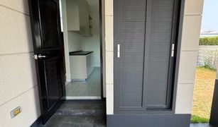 4 Bedrooms House for sale in Bang Nam Chuet, Samut Sakhon Lake Serene Rama 2