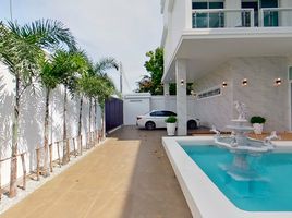 6 Bedroom House for sale in Airport-Pattaya Bus 389 Office, Nong Prue, Nong Prue