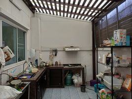 3 спален Таунхаус на продажу в The Roof Cheangwattana, Bang Talat