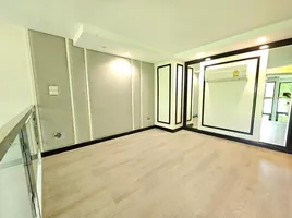 150 SqM Office for rent in Samrong BTS, Thepharak, Samrong Nuea